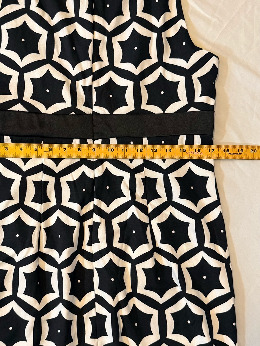 London Times Black & White Geometric Sleeveless Dress with Yellow Accents (GG33) - Picture 13 of 16